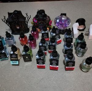 Bath and body works wallflowers large lot